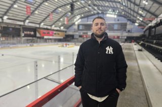 Fidèle à lui-même, Melvin Merola s'exprime sans filtre sur la situation incertaine du HCV Martigny, leader de MyHockey League qui pourrait demander une nouvelle relégation administrative.